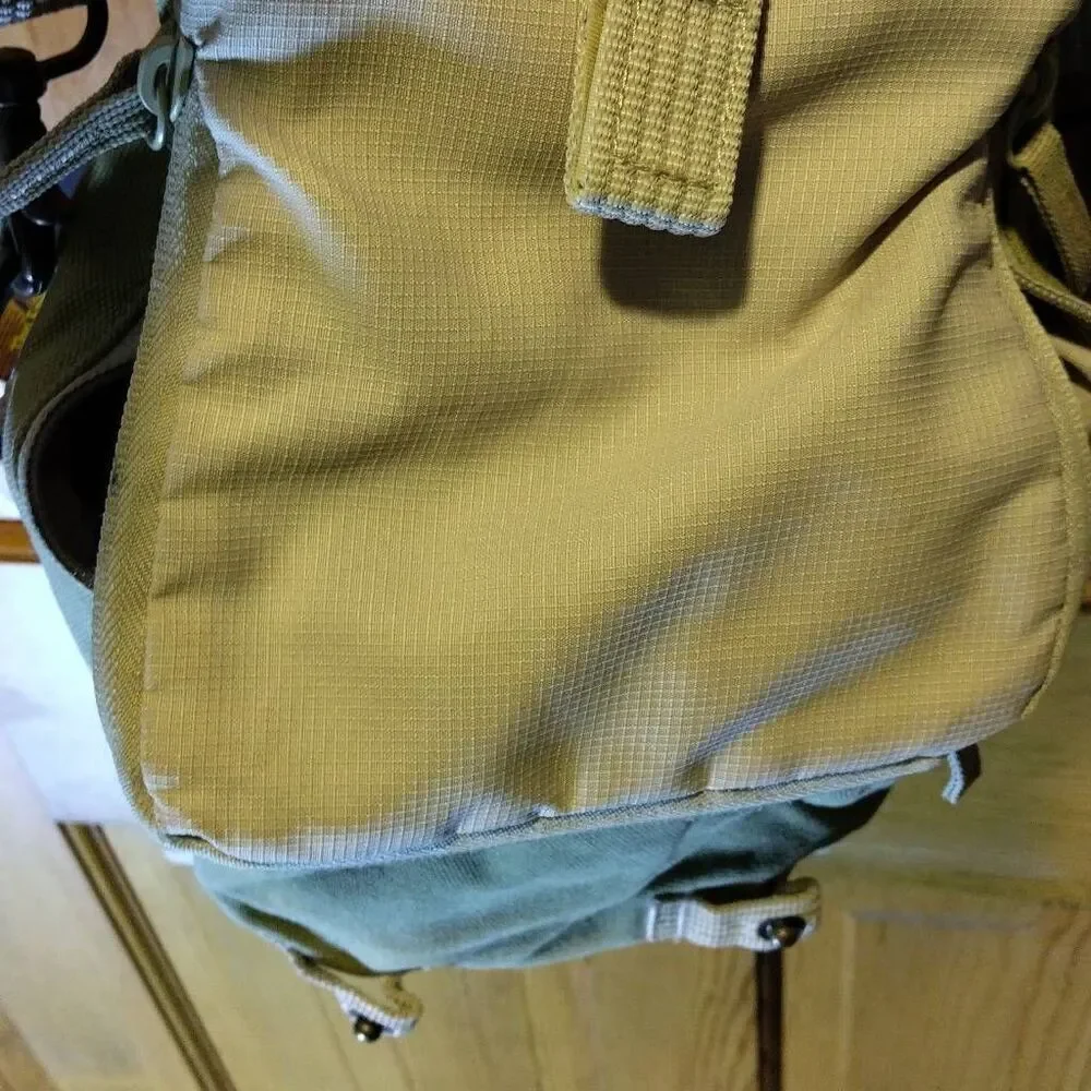 National Geographic NG 2343 Collection Camera Shoulder Bag NWT